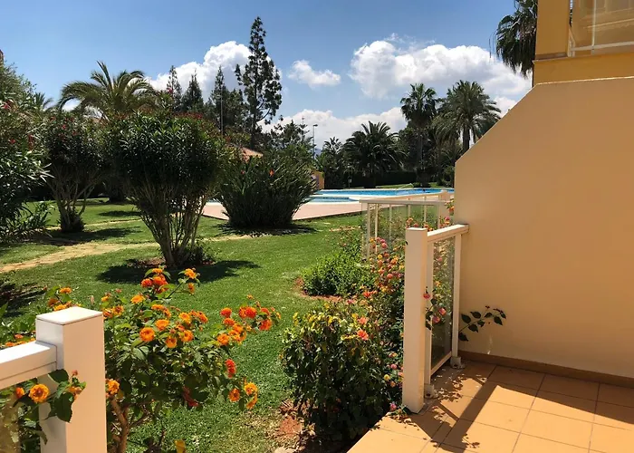 La Riviera - Serviden Apartman *